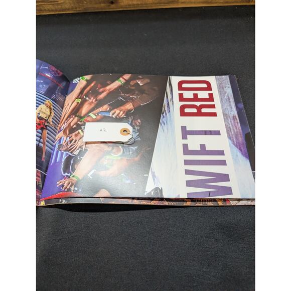 Taylor Swift - The Red Tour VIP Book VIP TICKET And POSTER Rare Merch official - Picture 7 of 9